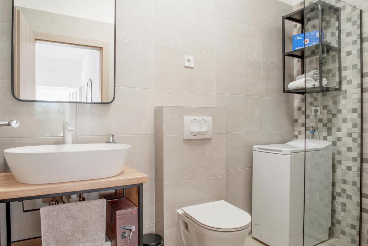 Apartmani Vudrag Trogir Ngoại thất bức ảnh